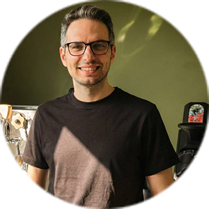 Yan, the 3D & VFX artist behind Yan Studio